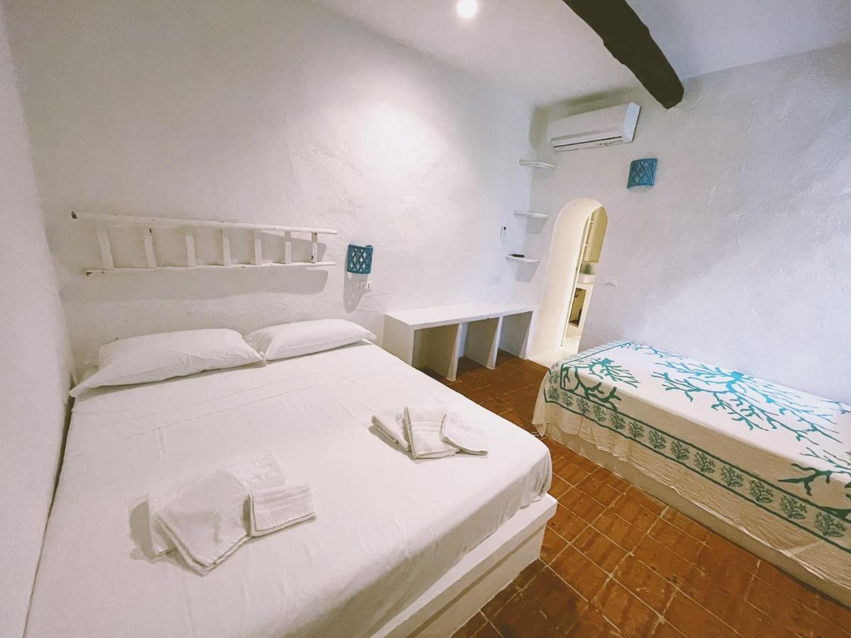 La Casa Del Nespolo Bed and Breakfast Capo dʼOrlando Exteriör bild